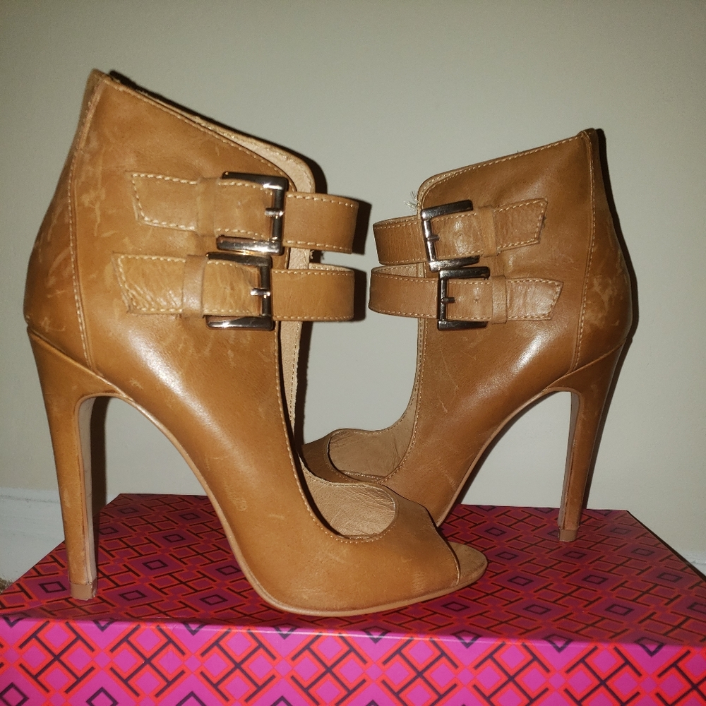 Genuine Leather Cognac color heel. 4.5 heel.